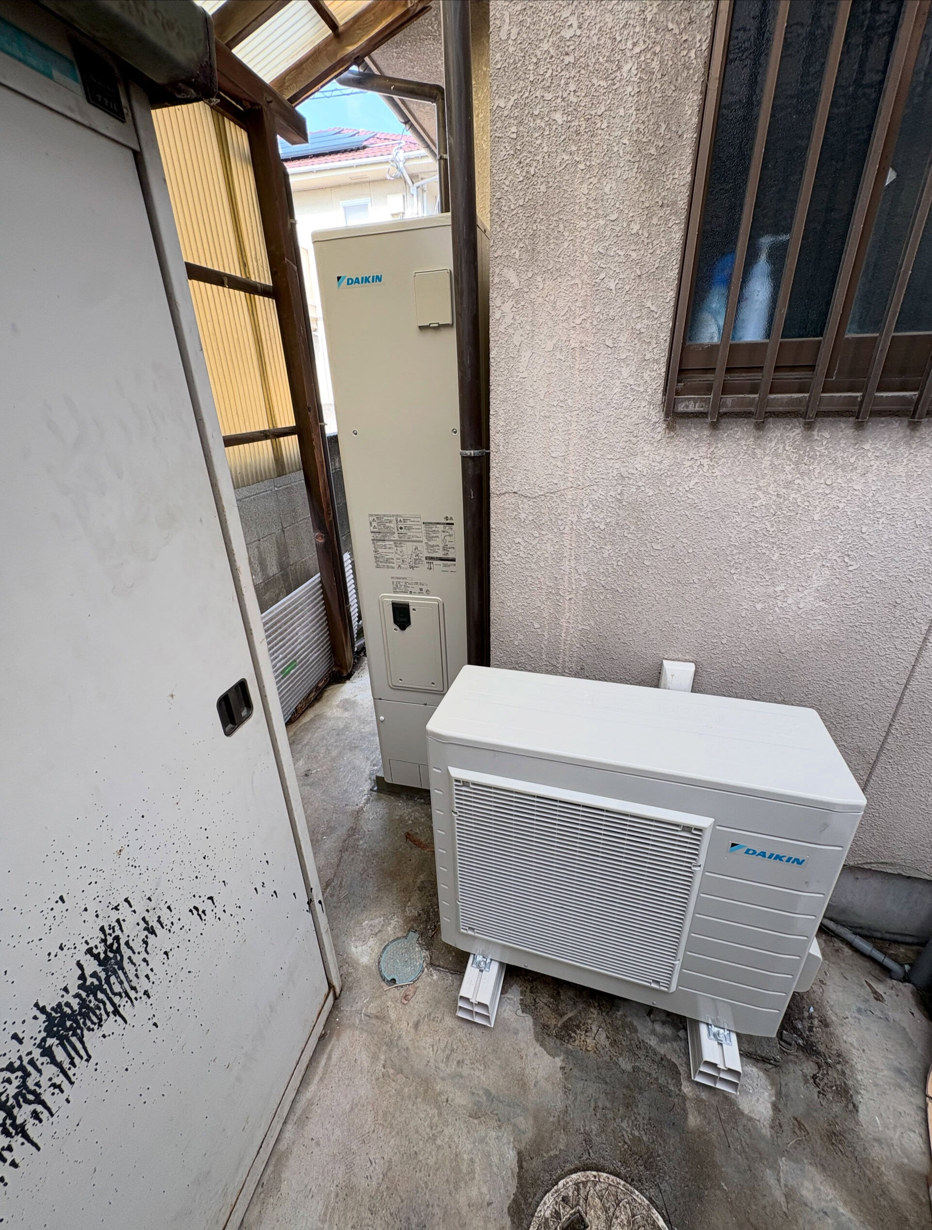 【松山市　ダイキン薄型エコキュート交換】
