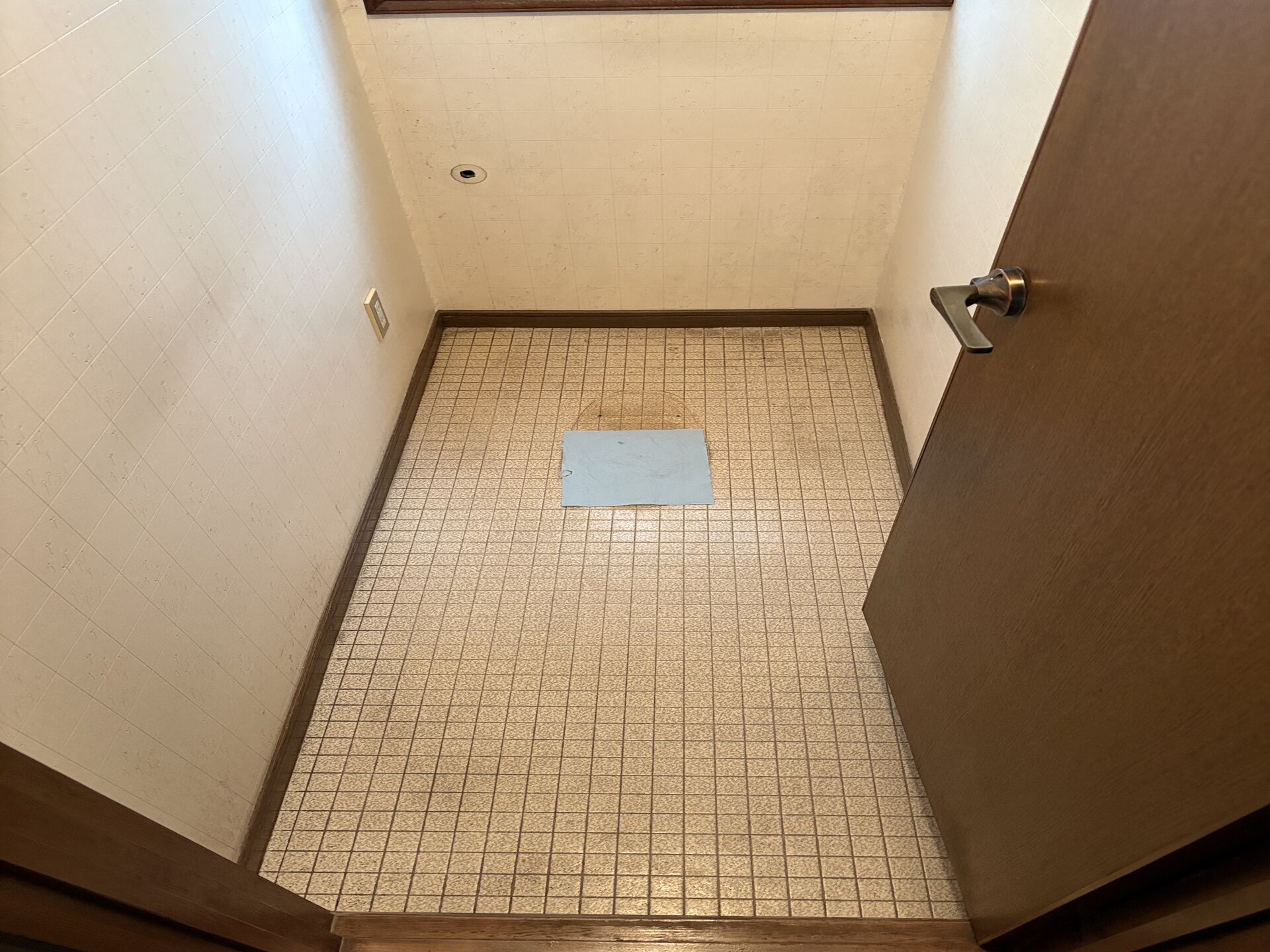 【松山市】ダイキン薄型エコキュート交換工事を行いました！